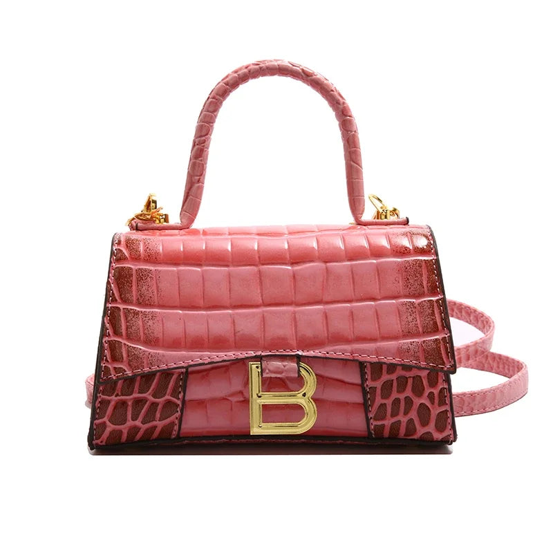 Chic Women's Handbag From Famous Designer In Soft Leather With Popular Classic Appeal And Comfortable Handle