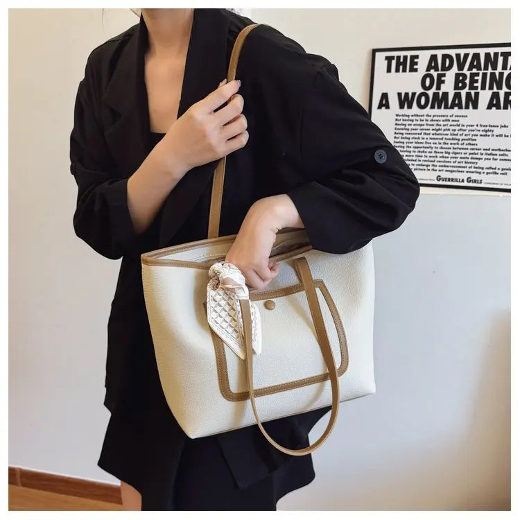 Fashionable Women's Handbag Crafted From Fine Leather Boasting Casual Simple Vintage And Trendy Daily Look