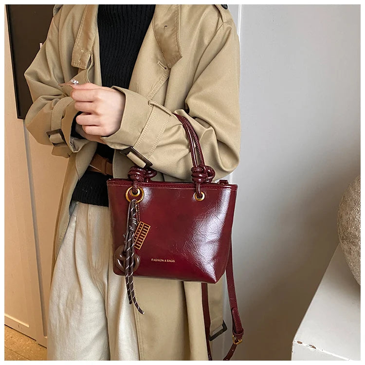 Fashion Top-handle Bags For Women Red Handbag Luxury Brand Designer Shoulder Crossbody Bags With Pendant Bucket Totes Bolsas