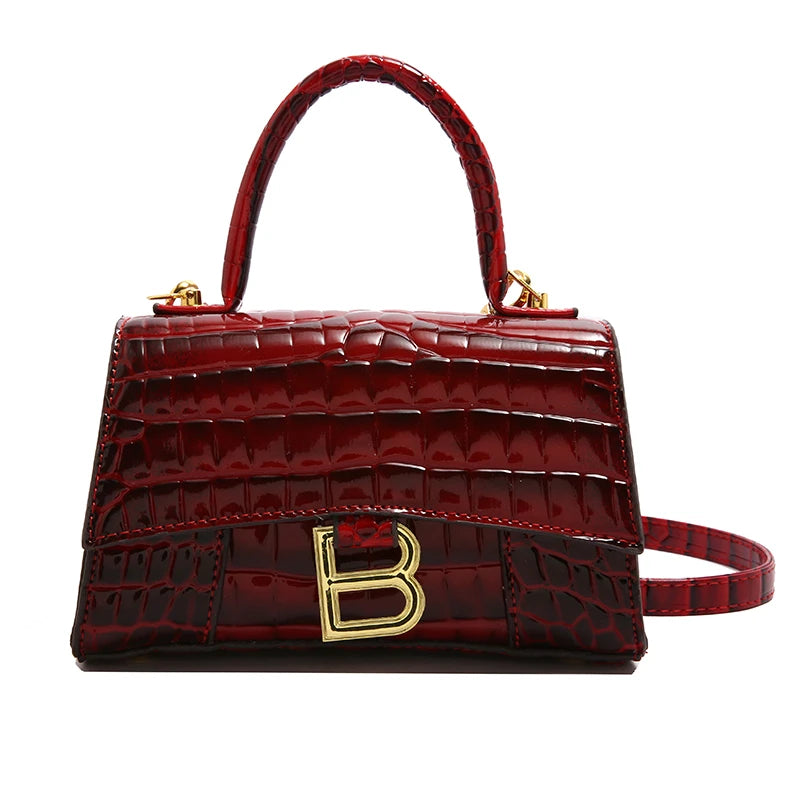 Chic Women's Handbag From Famous Designer In Soft Leather With Popular Classic Appeal And Comfortable Handle