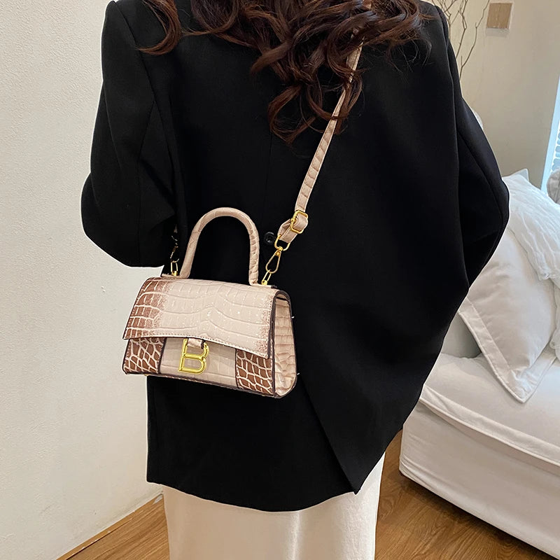 Chic Women's Handbag From Famous Designer In Soft Leather With Popular Classic Appeal And Comfortable Handle