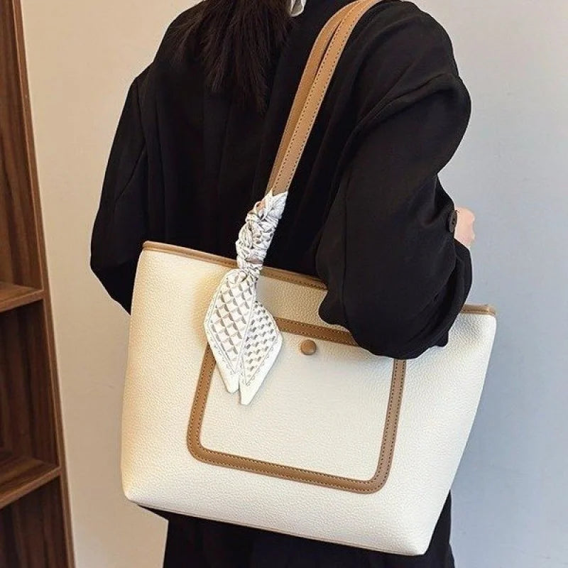 Fashionable Women's Handbag Crafted From Fine Leather Boasting Casual Simple Vintage And Trendy Daily Look