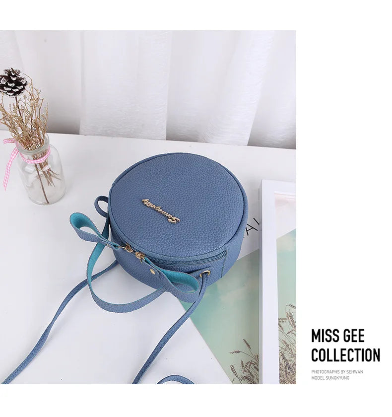 New handbag cute little round bag shoulder diagonal bag portable cosmetic bag foreign trade wholesale small bag. Women's bag