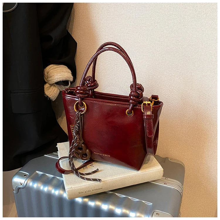 Fashion Top-handle Bags For Women Red Handbag Luxury Brand Designer Shoulder Crossbody Bags With Pendant Bucket Totes Bolsas
