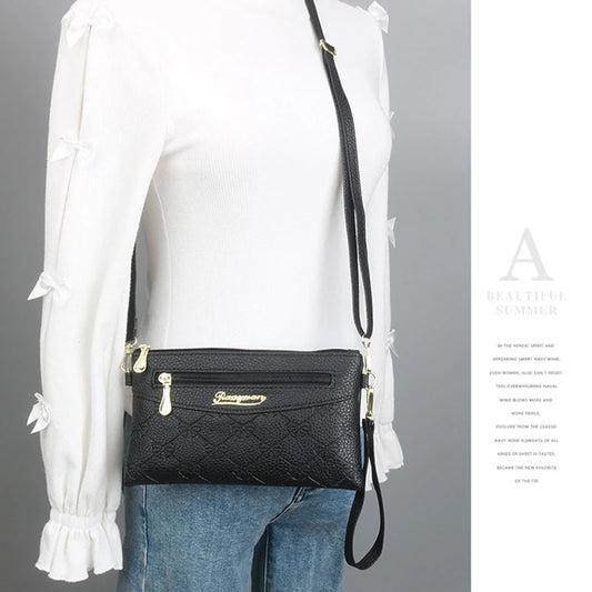 A lady's handbag, simple design, small size, suitable for travel, fitness, work, parties, weddings, and other occasions.