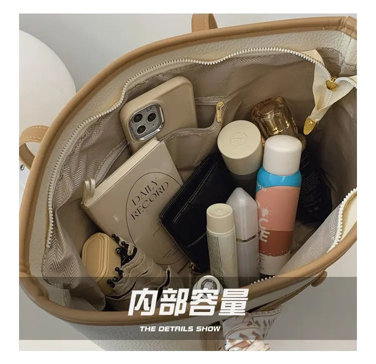 Fashionable Women's Handbag Crafted From Fine Leather Boasting Casual Simple Vintage And Trendy Daily Look