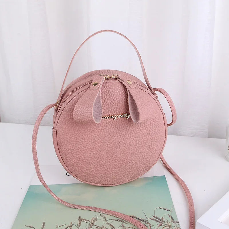 New handbag cute little round bag shoulder diagonal bag portable cosmetic bag foreign trade wholesale small bag. Women's bag