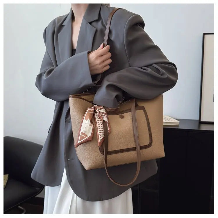 Fashionable Women's Handbag Crafted From Fine Leather Boasting Casual Simple Vintage And Trendy Daily Look