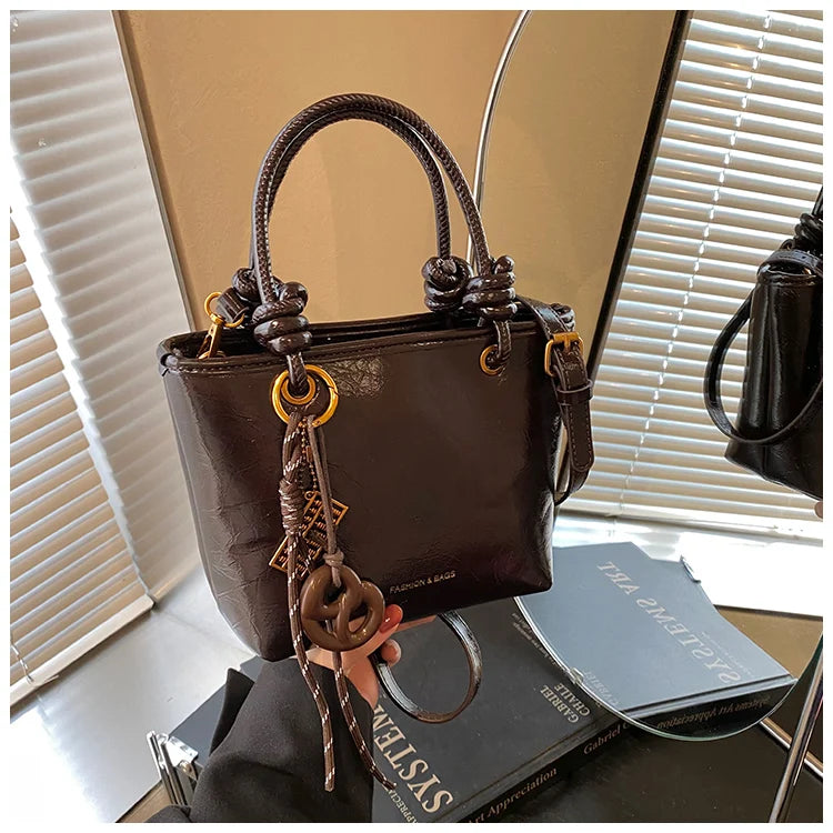 Fashion Top-handle Bags For Women Red Handbag Luxury Brand Designer Shoulder Crossbody Bags With Pendant Bucket Totes Bolsas