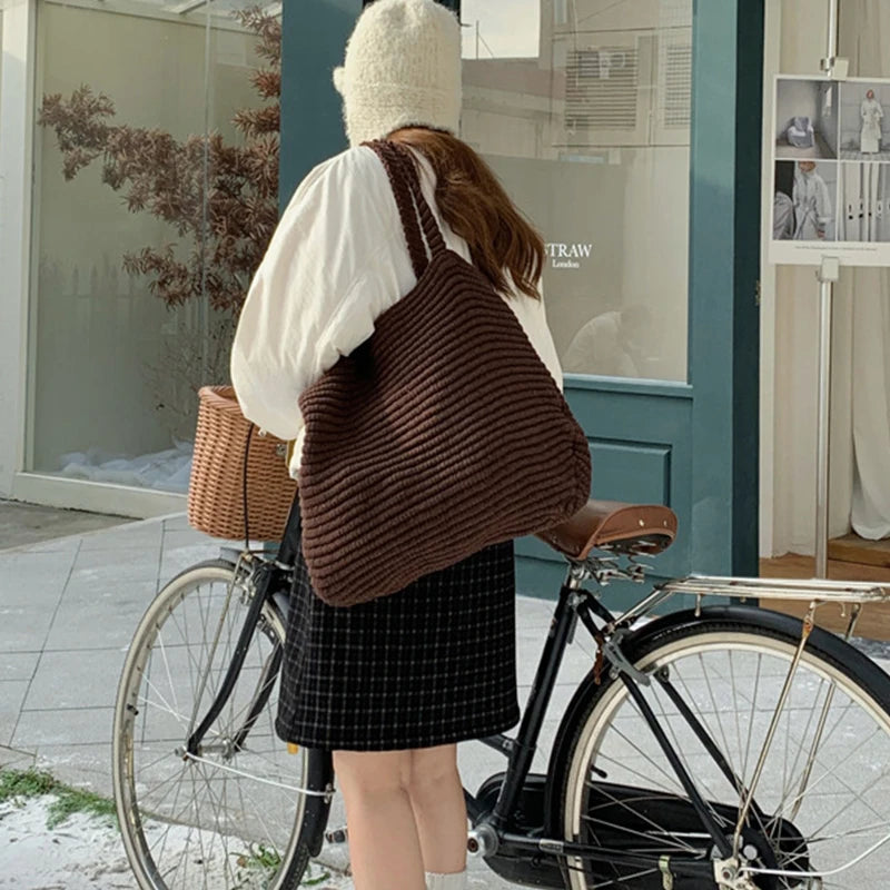 Retro Knitted Handbag for Women Autumn Winter New Design Solid Color Knitted Bag Large Capacity Travel Shoulder Bag